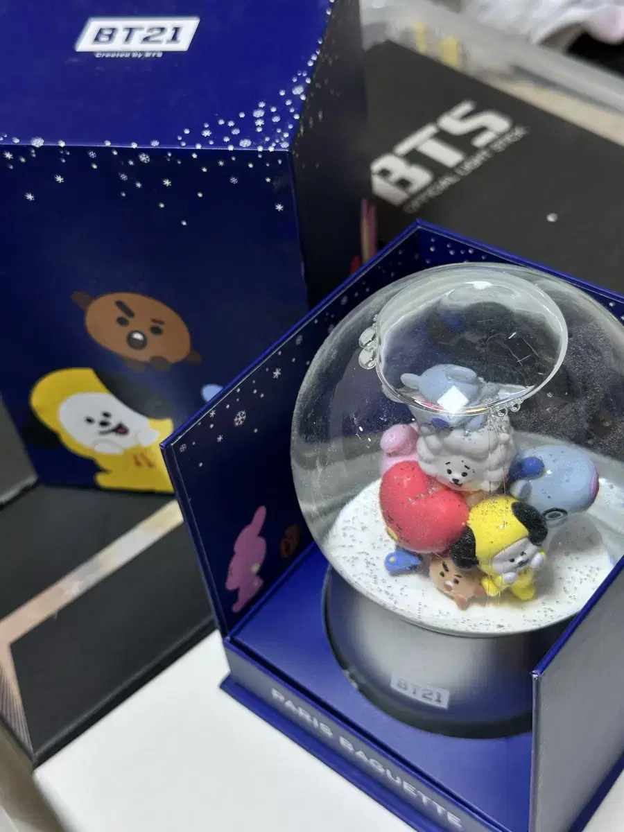 BT21 Snowball