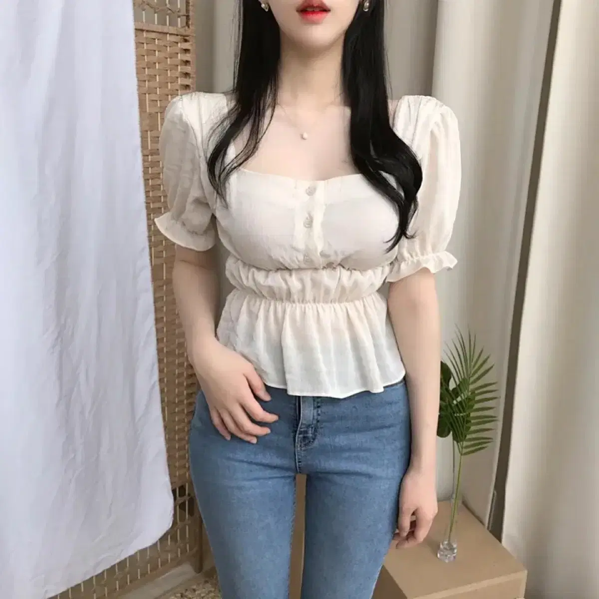 New Product Square Chiffon Frill Button Crop Blouse List Price 31,000 won