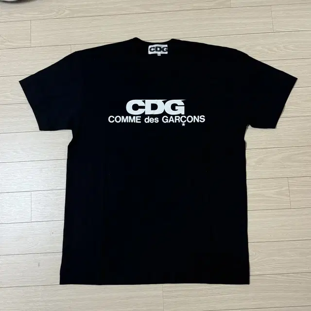 Cdg 꼼데가르송 로고 티셔츠