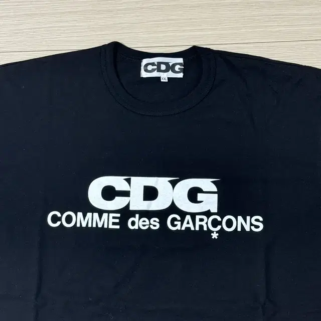 Cdg 꼼데가르송 로고 티셔츠