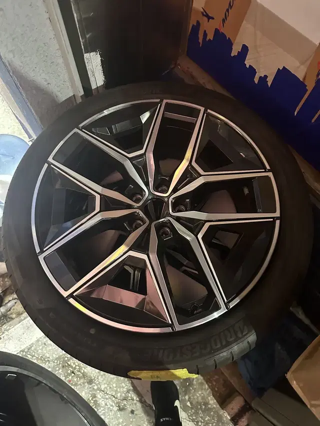 Bmw i5 19인치 휠 타이어 245/45/R19