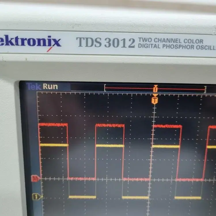 Tektronix TDS3012 100MHz 2ch DPO 오실로스코프.