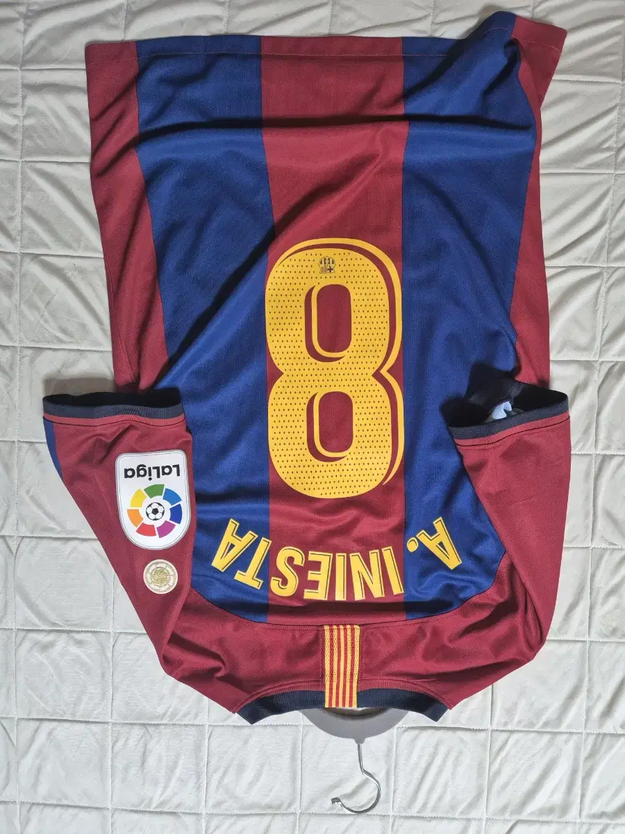 Iniesta uniform (last adjustment