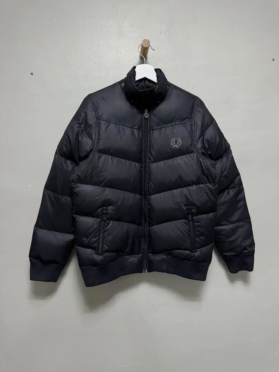 Fred Perry logo down padding