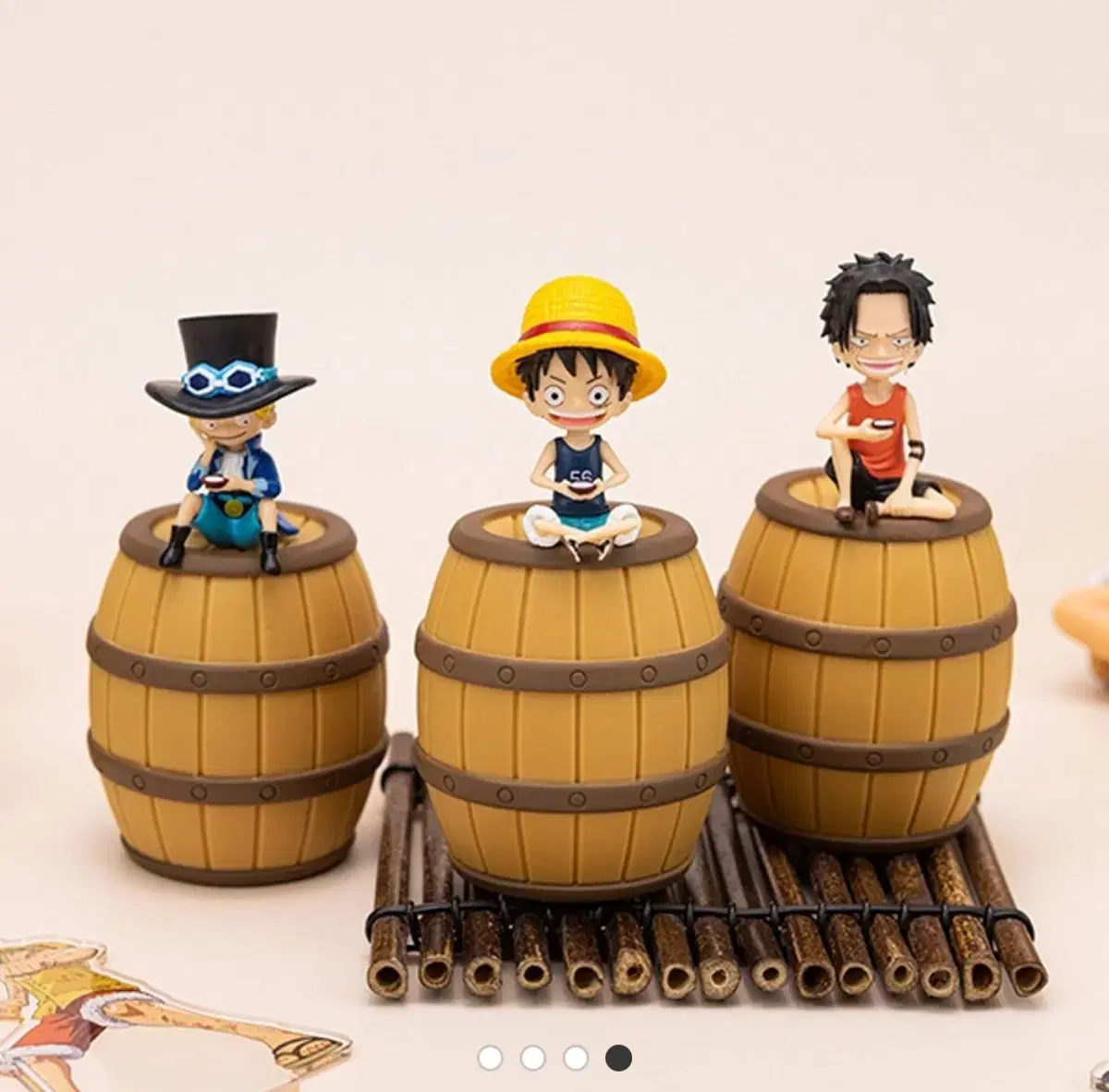 unsealed) ONEPIECE Mini mood lamps (lew, ace)