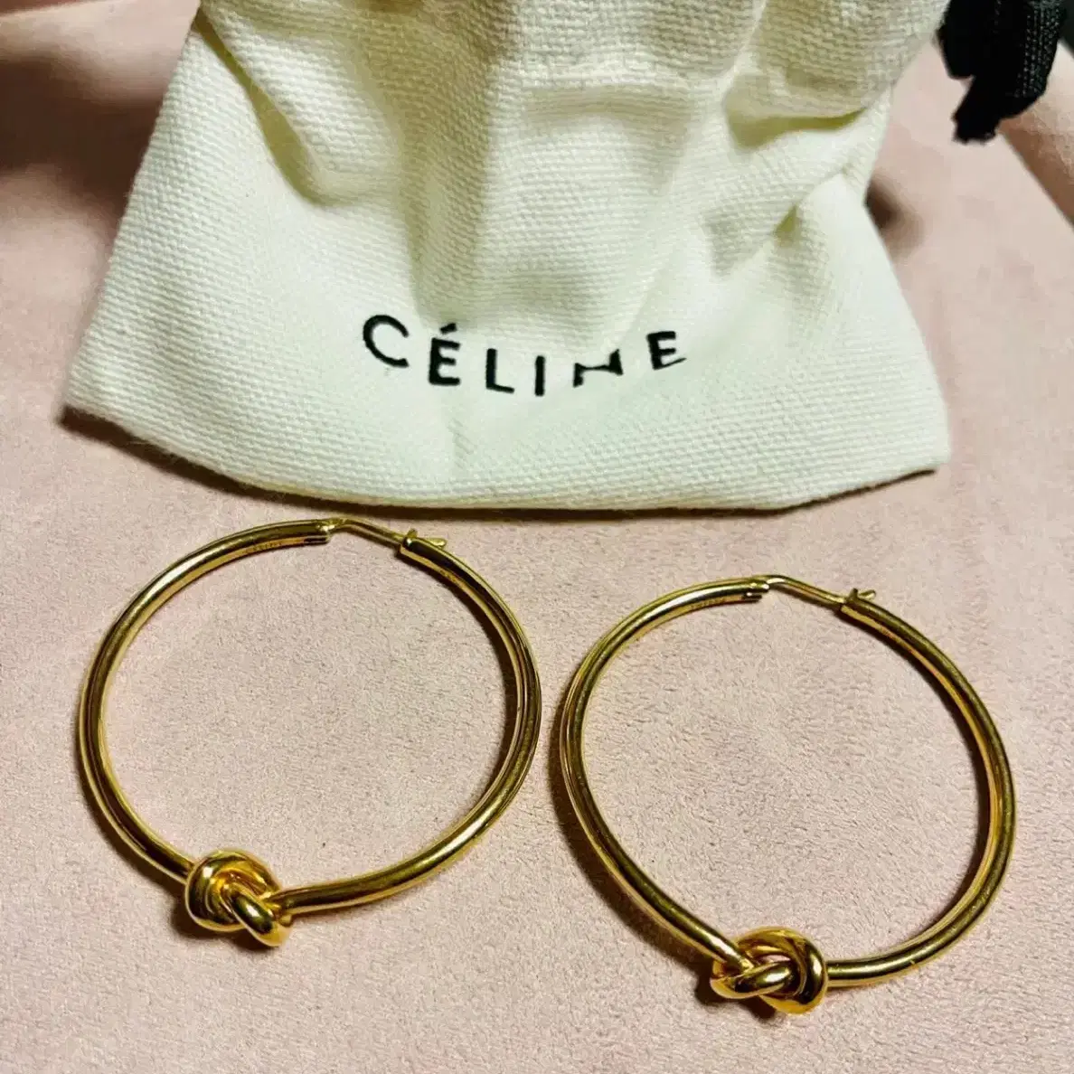 Old celine 올드셀린 knot 후프 귀걸이 미착용