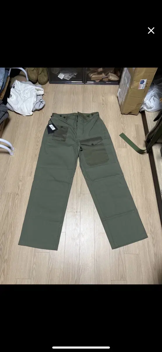 (NEW) Nigel Carbon British Army Pants (32)