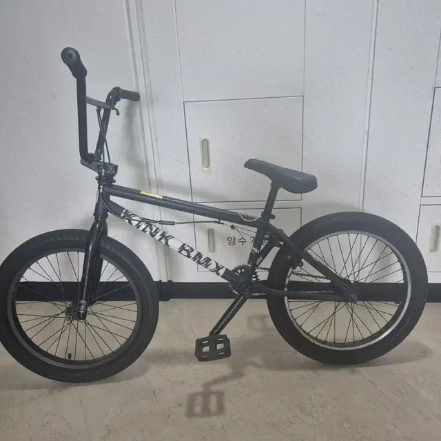 BMX 4130킨크커브 모델 20~21인치 자이로 달려있어요