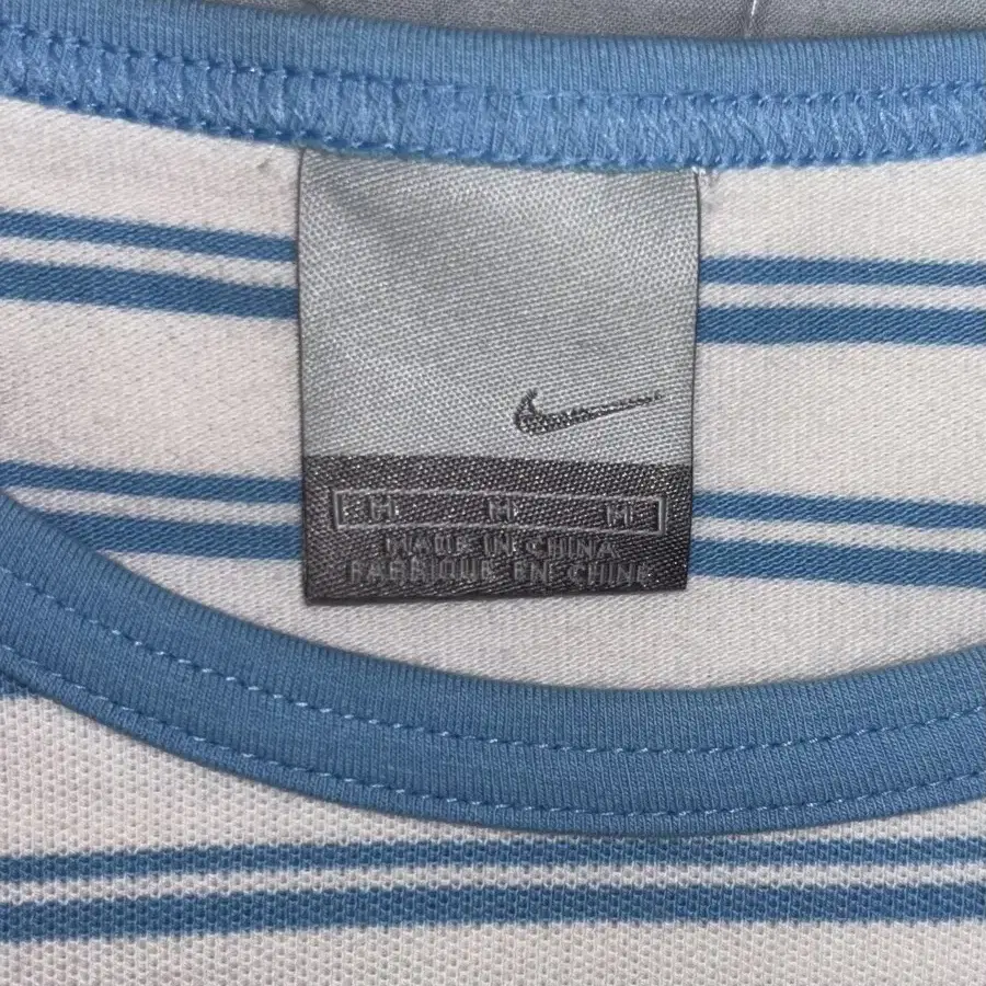 Nike 빈티지 흰하 반팔 슬리브