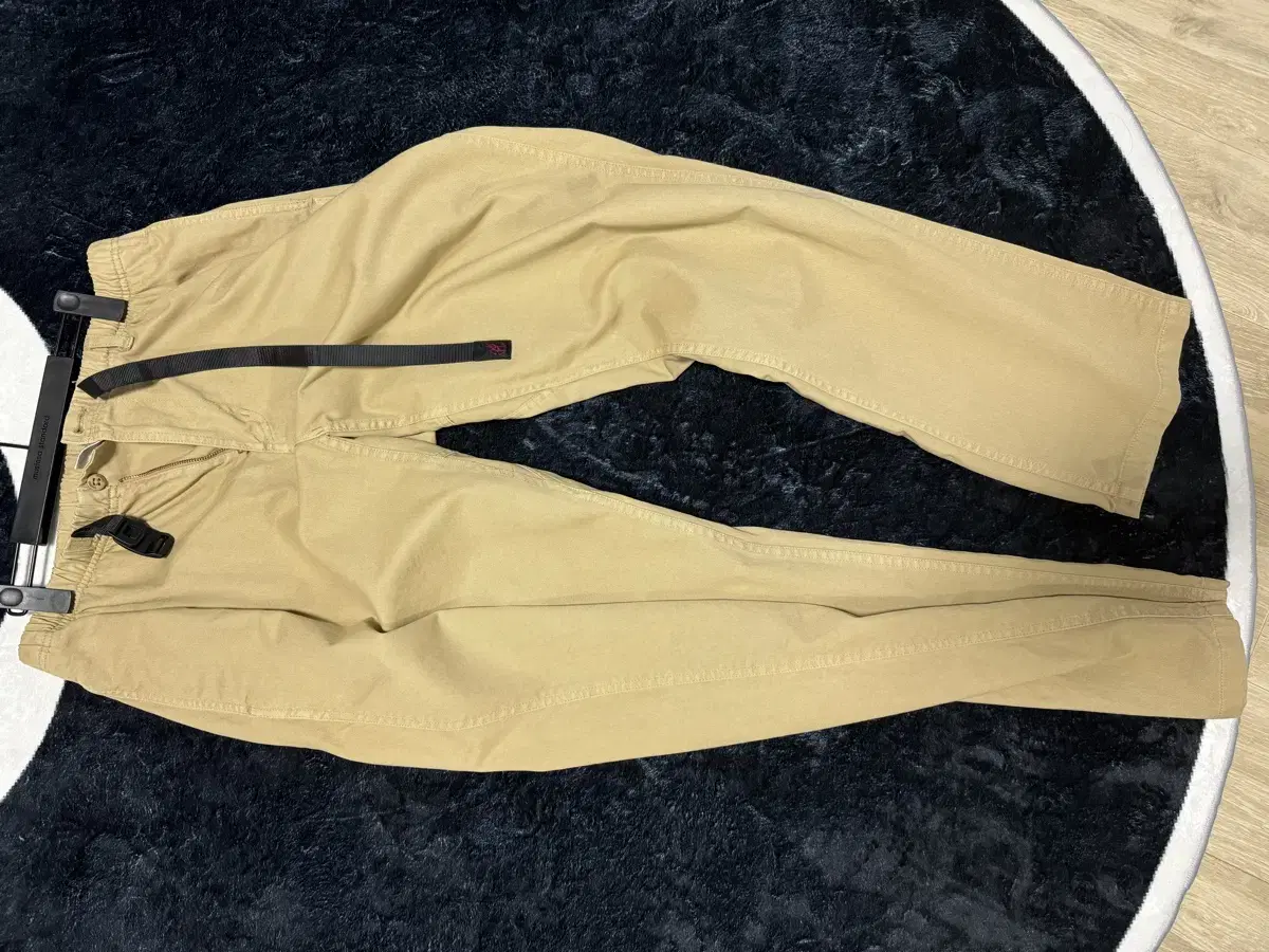 [status] Gramicci Pinot pants size L for sale