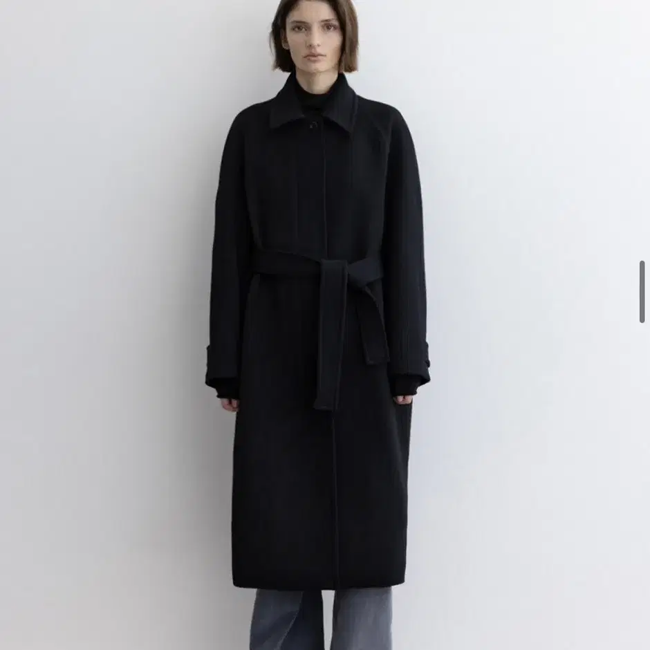 모이아 코트 MOIA balmacaan coat (black)