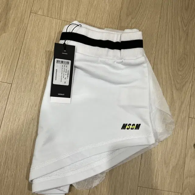 msgm 새상품 화이트 숏팬츠 xs 44-55