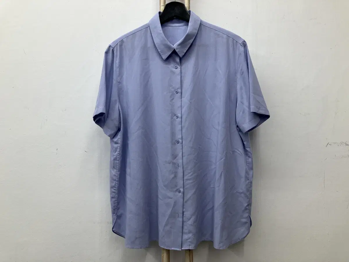 2 UNIQLO Vahn-bae-sshi Shirt 100-105