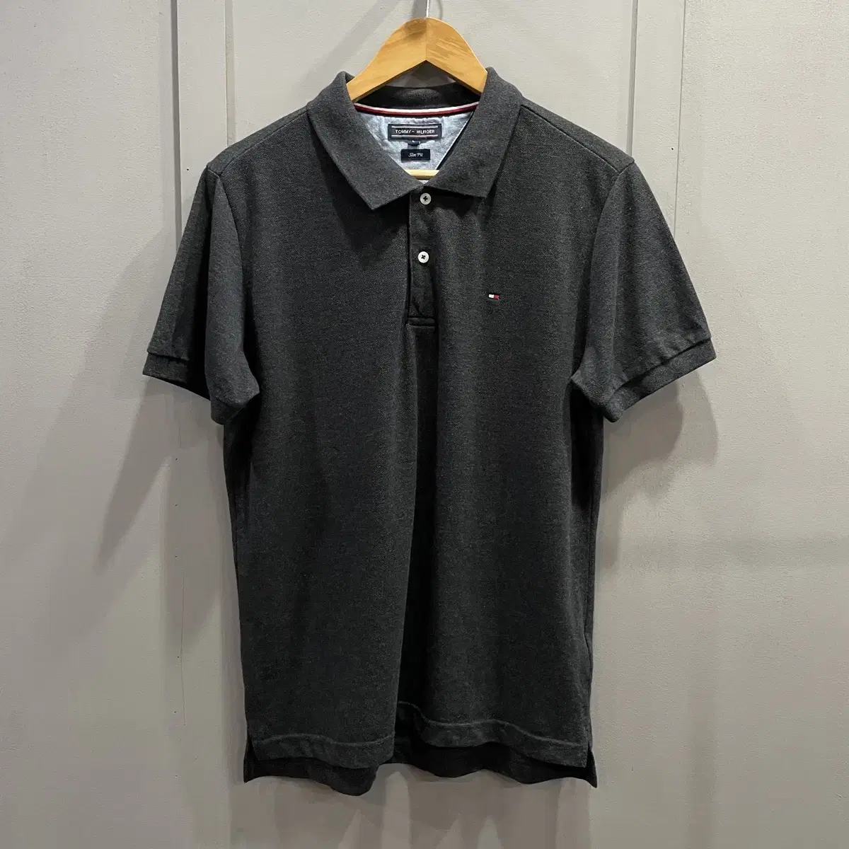 (L) Tommy Short Sleeve Karati Slim Fit Charcoal