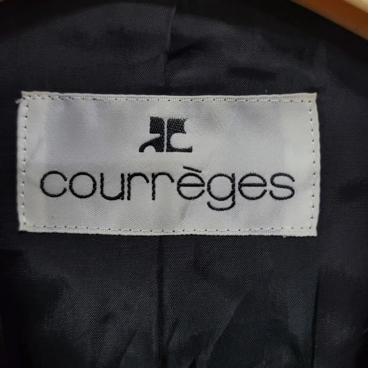 courreges 꾸레쥬 메탈로고 버튼 가죽자켓