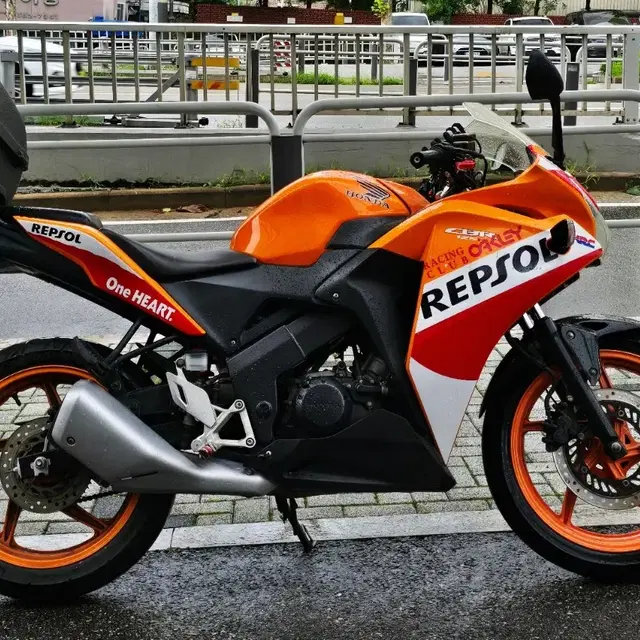 혼다 12년식 CBR125 랩솔 탑박스튜닝