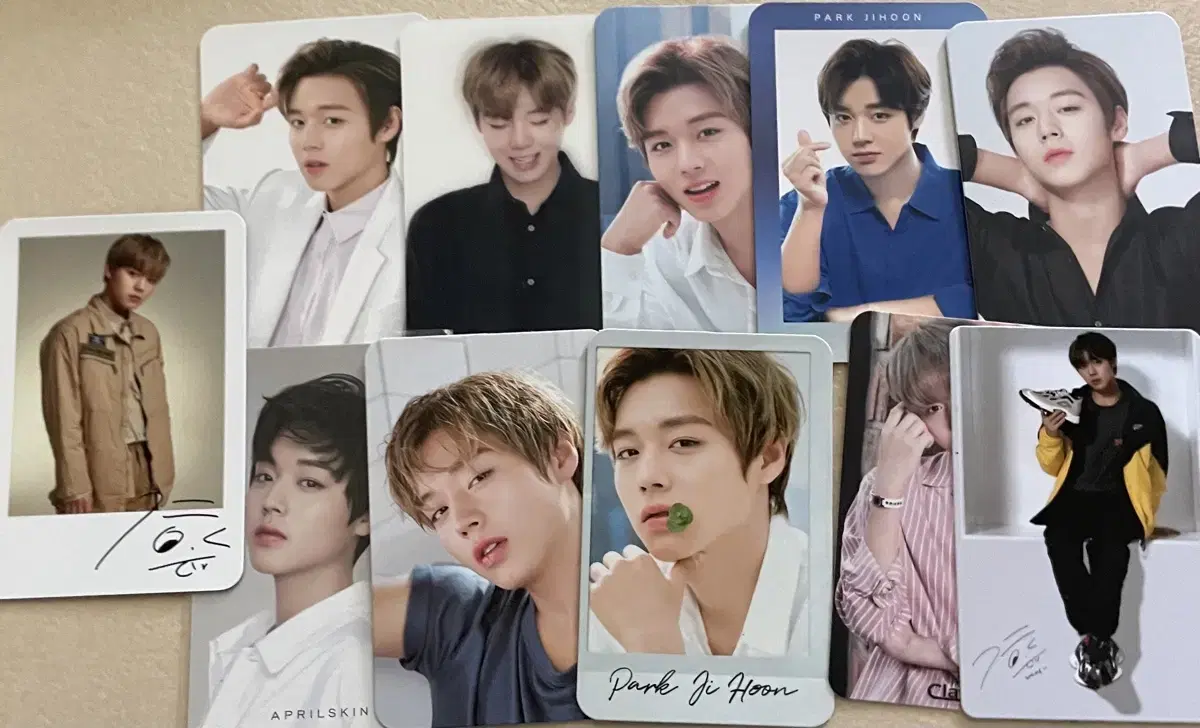 Park Jihoon photocard sells