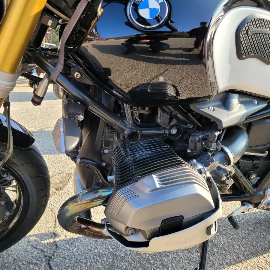 BMW R9T 노멀 팝니다