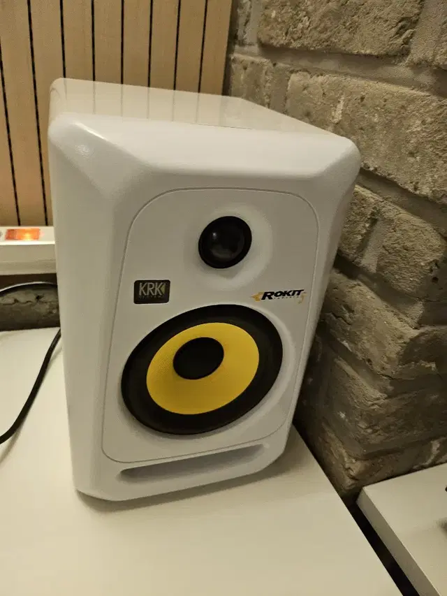 krk g3  1통 상태좋은거  15에 팝니자