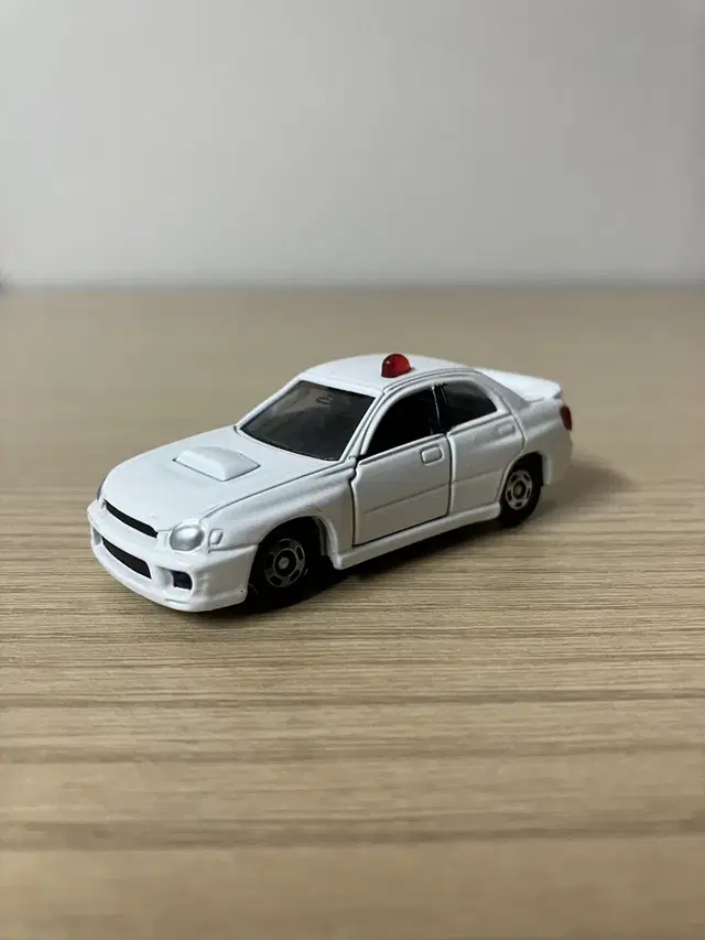 토미카 Impreza wrx 2000