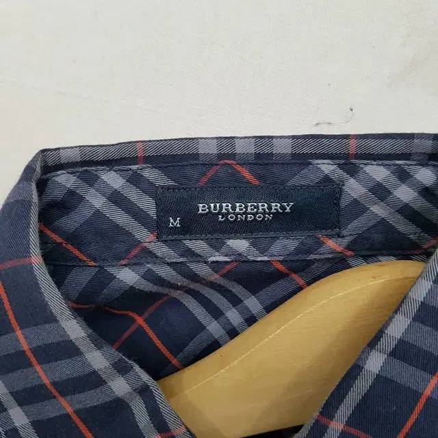 BURBERRY 버버리 런던 민소매 체크 셔츠 네이비