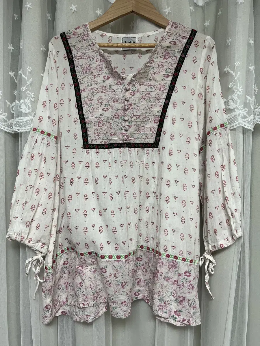 Mori Girl Pink Pattern Blouse Hagumi Suzuko