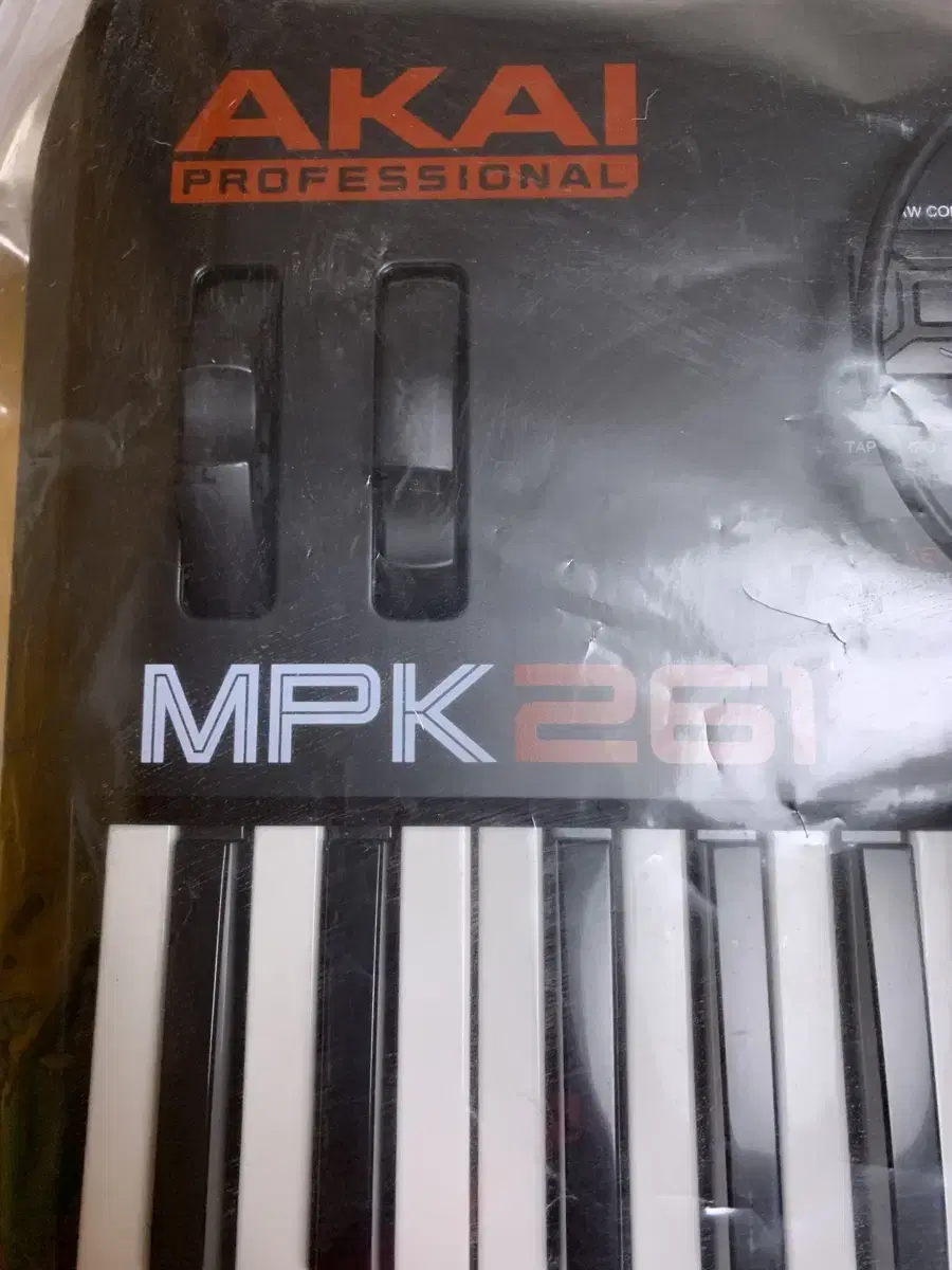 AKAI MPK261