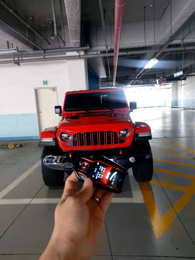 JEEP 지프 랭글러 스페어키로 BMW 타입 최신형 LCD 디지털키 개조