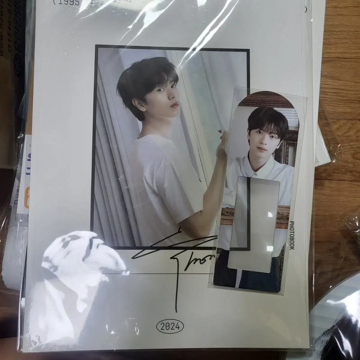 BTOB yook sungjae Personal fanmeeting MD photobook Bookmark wts Sell