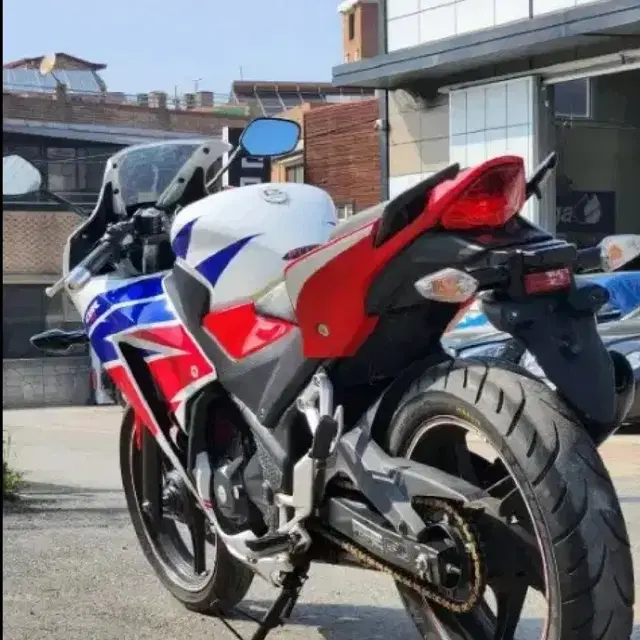 CBR300R