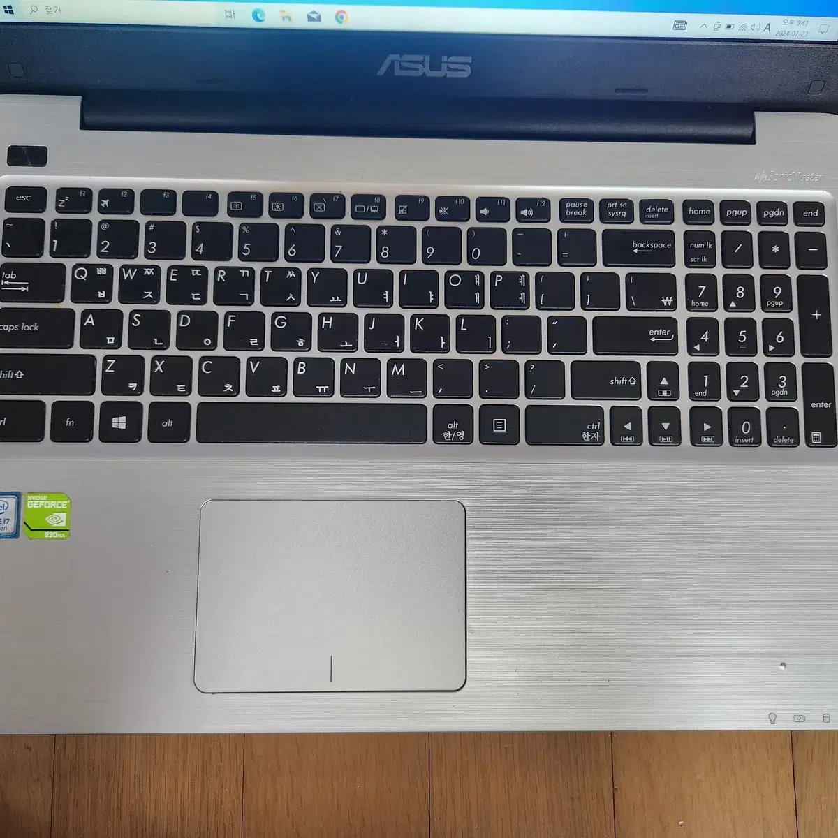 부품용 노트북 ASUS A556U 아답터 없음. 네고됩니다.