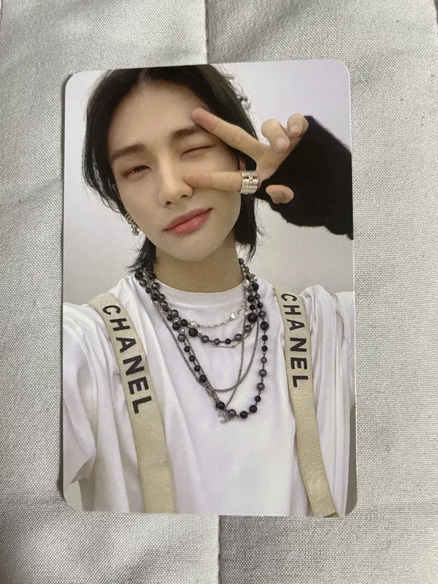 Straykids hyunjin Ordinary Chanel Photocard