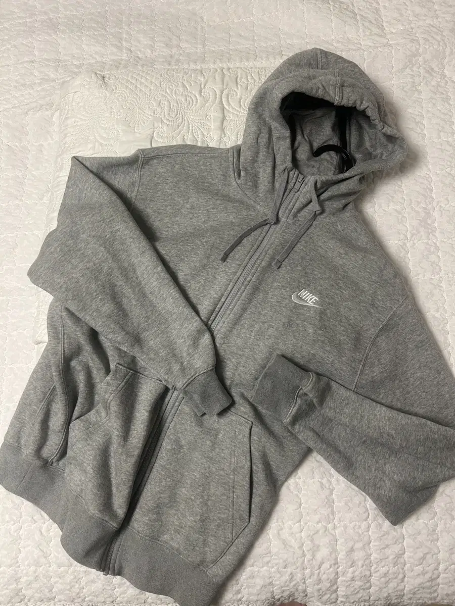 Nike Hooded Zip-Up Sportswear size 100