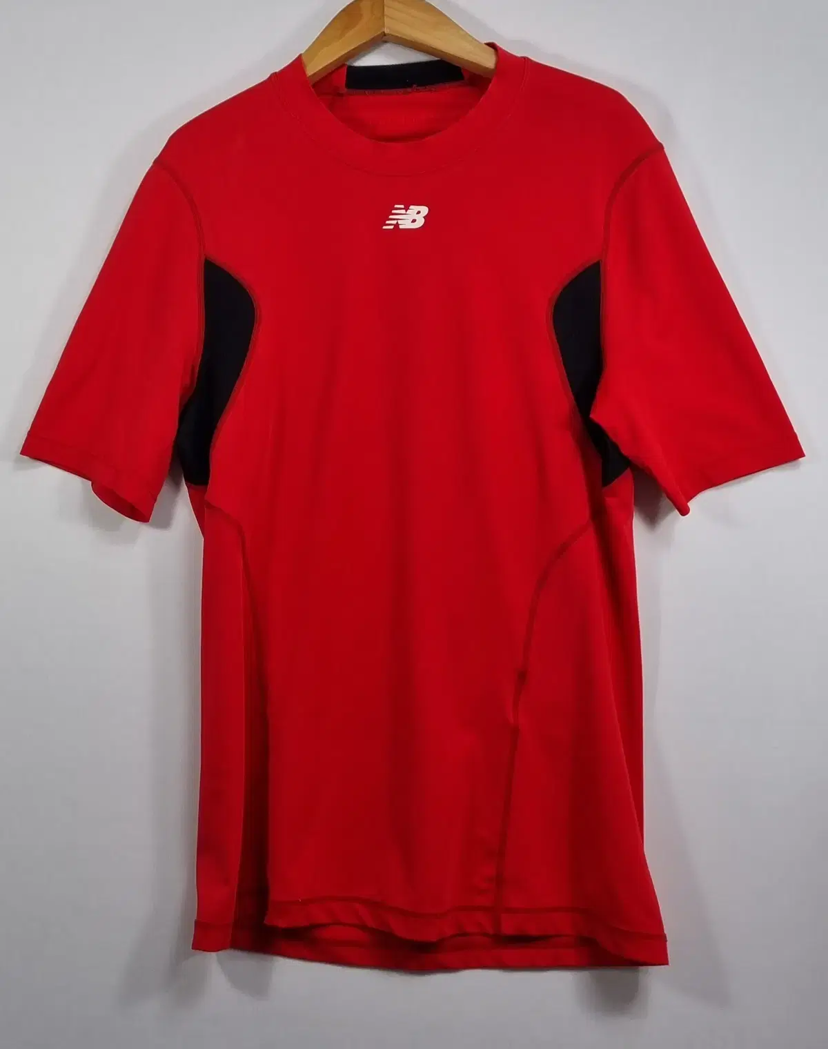 L ) New Balance Compression Muscle Fit Red Short Sleeve Tee