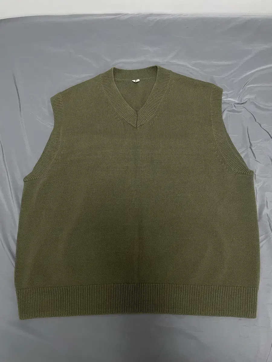 Arket 22SS Cotton Vest - Green XL