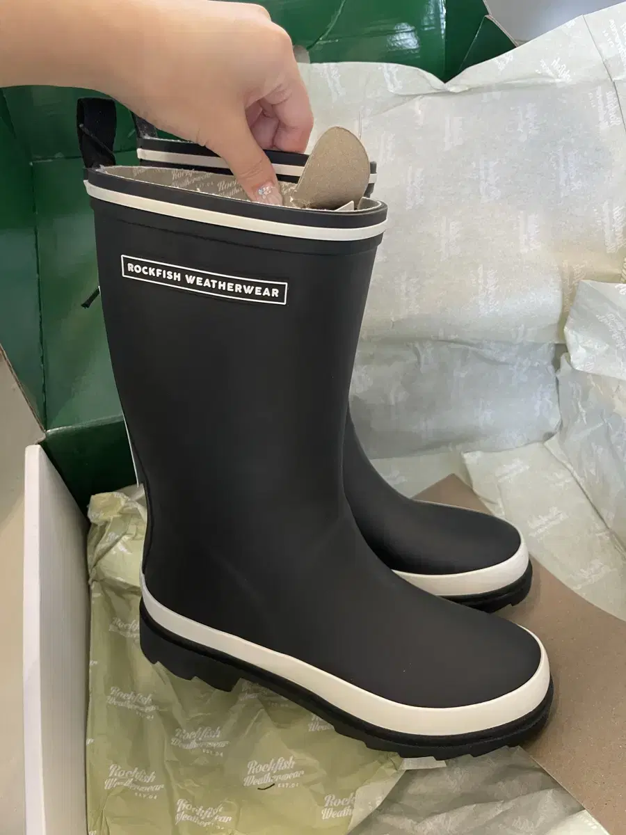 New product) Rockfish rain boots