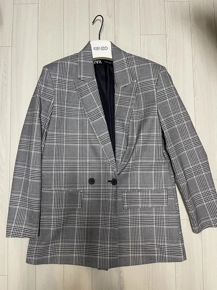 Zara Overfit Check Jacket XS