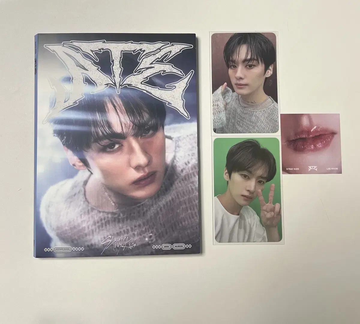 Skz ATE Accordion lee know full set of alphorip kards