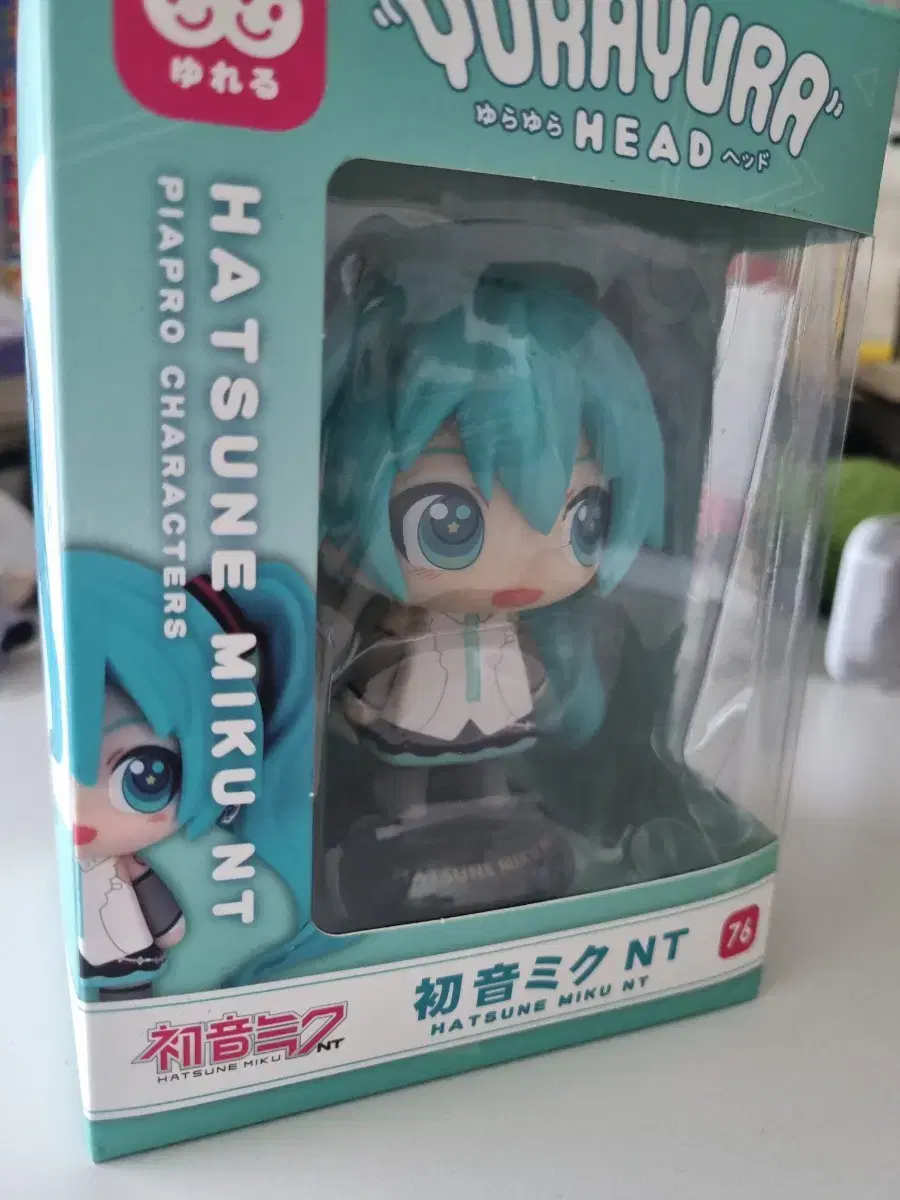 Hatsune Miku Yura Figures