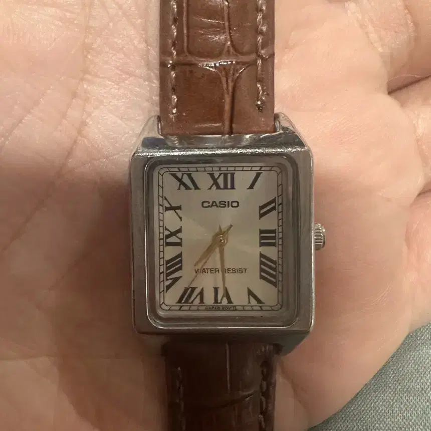 Casio LTP-V007L-9B (카시오 사각 가죽 시계)