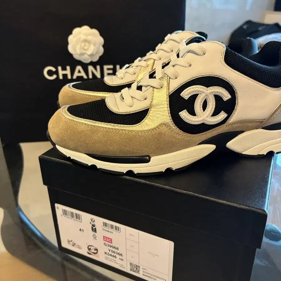 CHANEL 샤넬 23C 샤식스 스니커즈