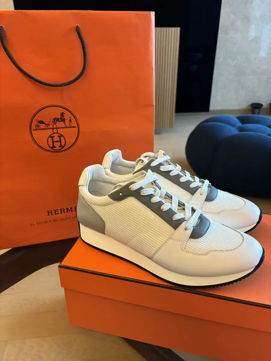 HERMES 에르메스 이스케이프 스니커즈