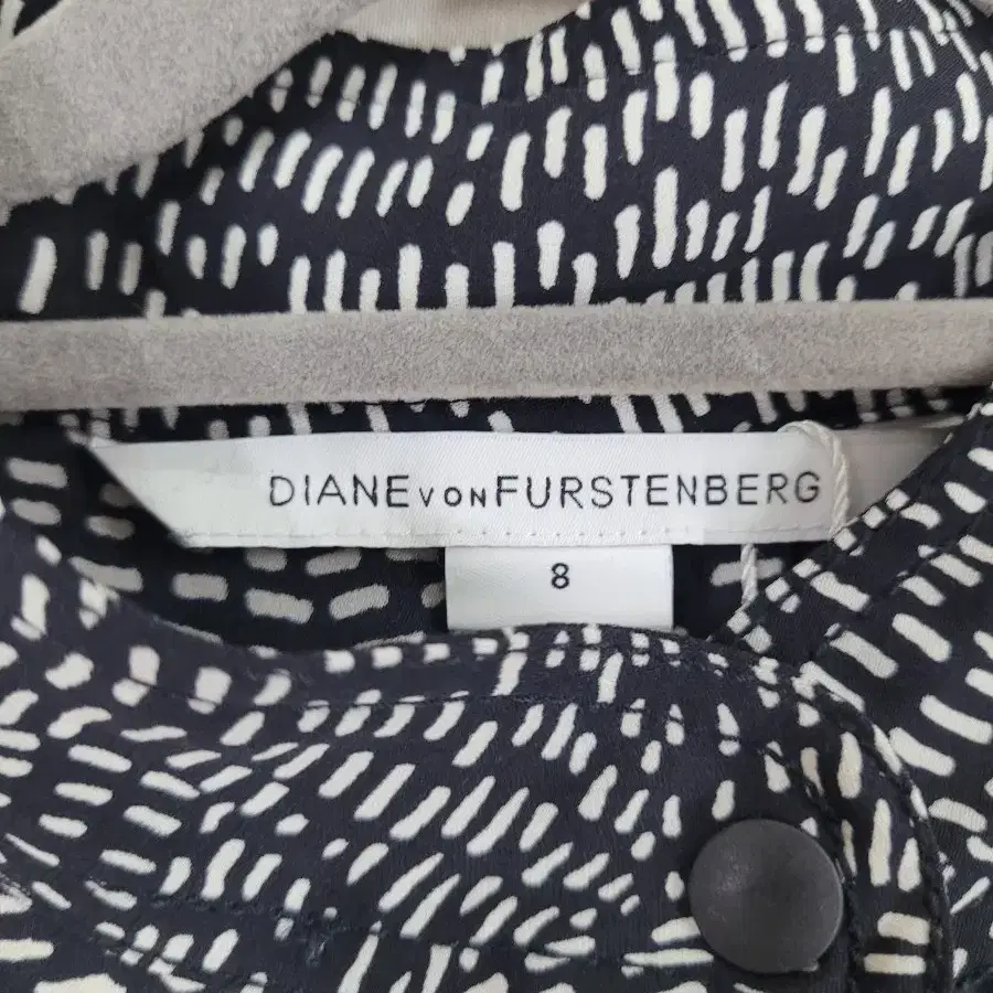 다이앤본퍼스텐버그 DIANE VON FURSTENBERG 반팔 원피스