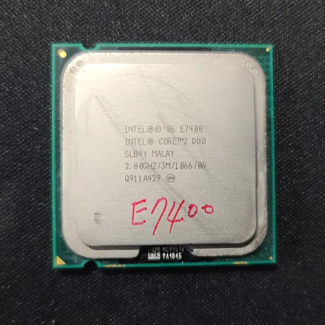 인텔 코어2듀오 E7400 CPU, 울프데일, 775소켓용 CPU