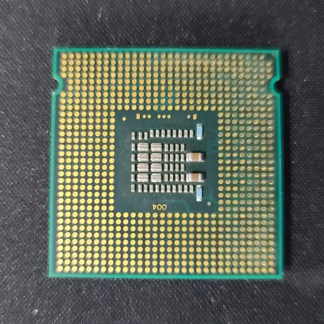 인텔 코어2듀오 E7400 CPU, 울프데일, 775소켓용 CPU