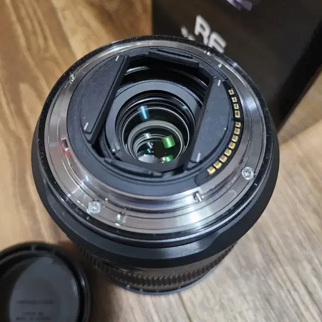 RF10-20mm F4 L IS STM