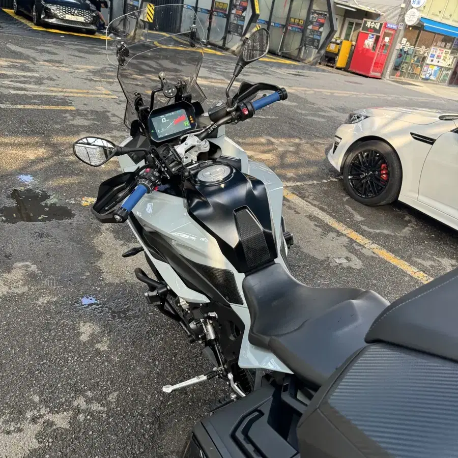 20년식 s1000xr 판매해요