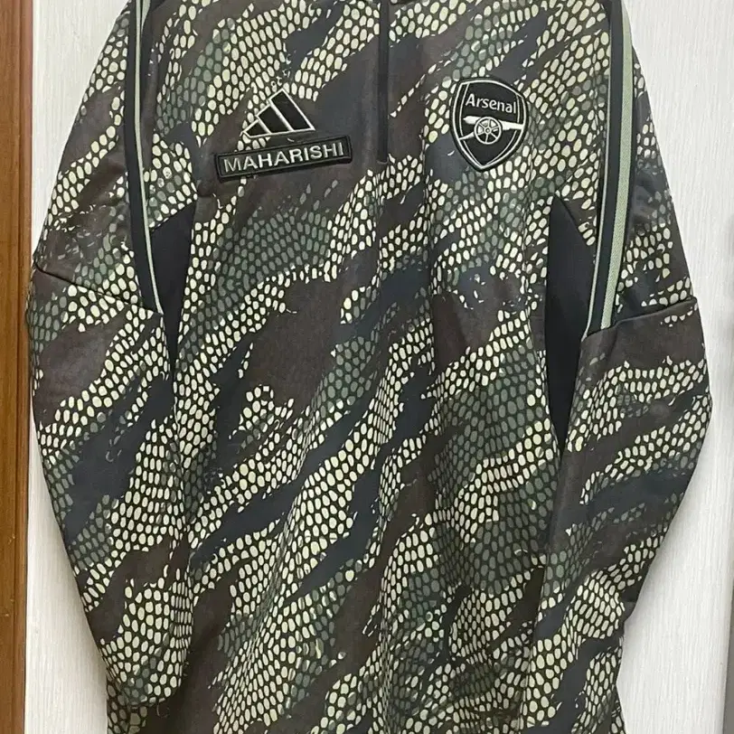Arsenal x Maharishi collaboration tracksuit | Bunjang Global