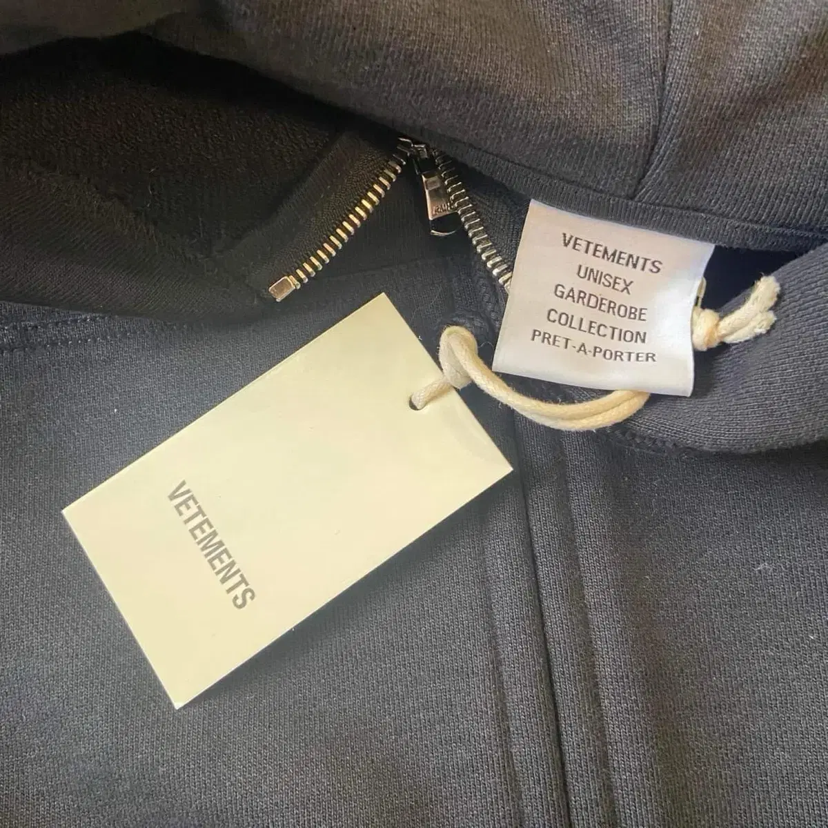 vetements zip hoodie