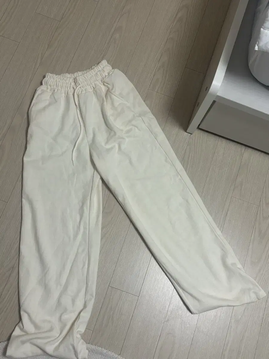 Ivory wide pants